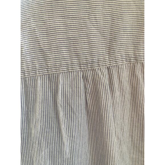 Dockers Blue & White Striped Buttondown, Size M - Picture 4 of 7